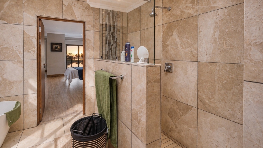 8 Bedroom Property for Sale in Birdwood Estate North West